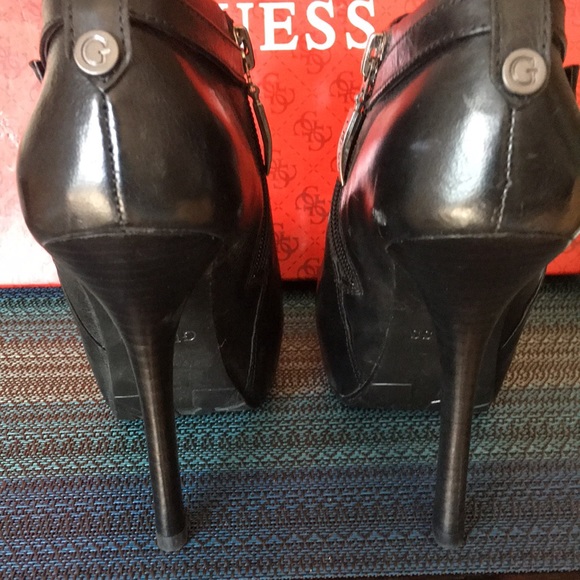 GUESS High heel Booties - Picture 2 of 6